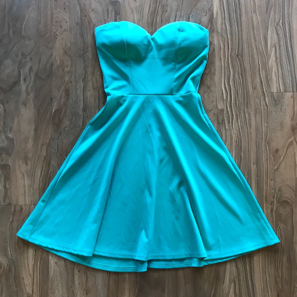 Wet Seal Strapless Skater Dress, Size XS